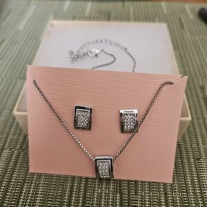 Geometric Rhinestone Silver Jewelry Set with Necklace and Earrings